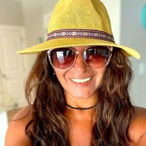 Meet your Posher, Annie